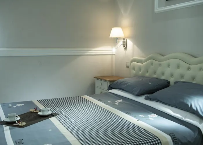 Leoni By Monteverdi Apartments