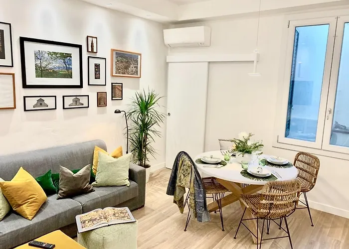 Nr8 - Santa Croce Apartment